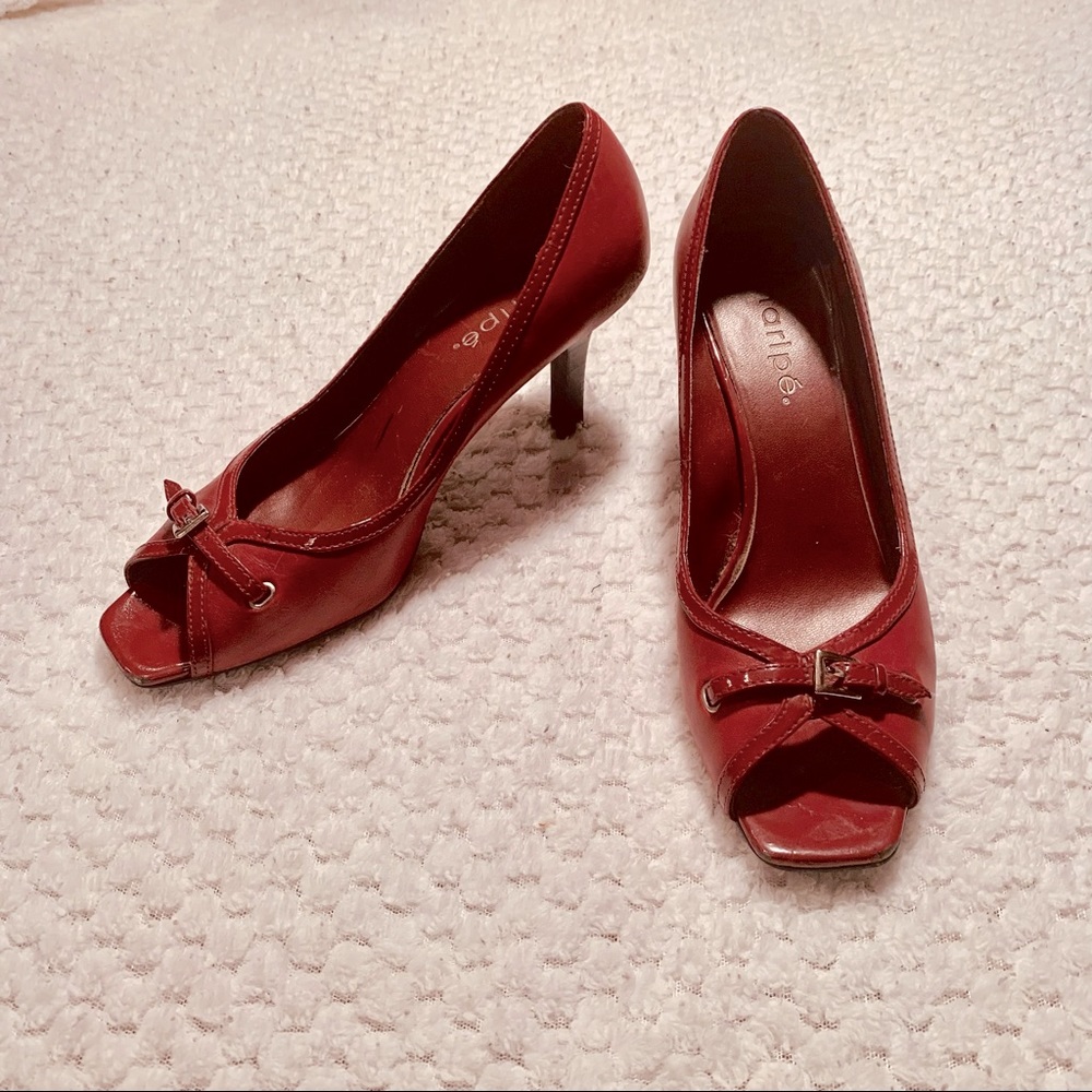 Maripe Red Pumps High Heel Shoes Ladies Size 8 fits like size 7.5